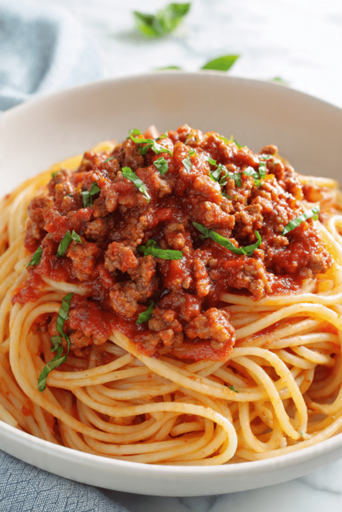 Spaghetti With Beef and Linguica Red Sauce